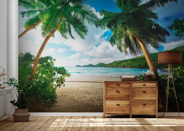 Plaża z palmami i błękitną wodą Plaża z palmami i błękitną wodą