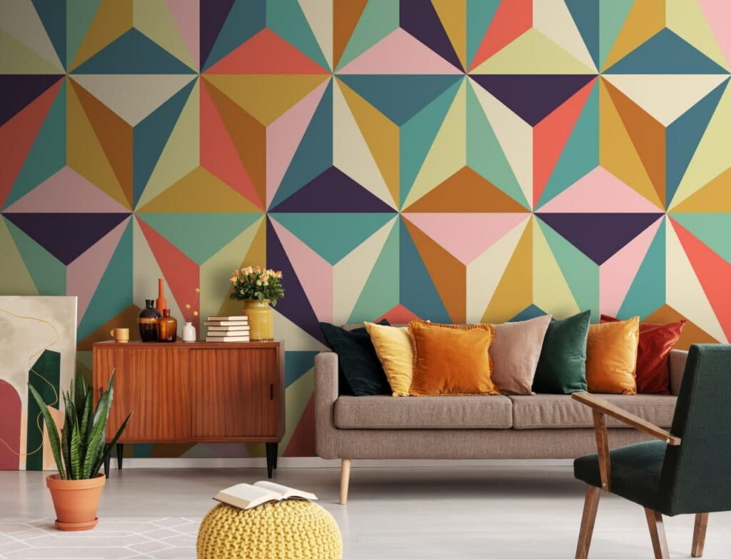 Pattern of colorful triangles