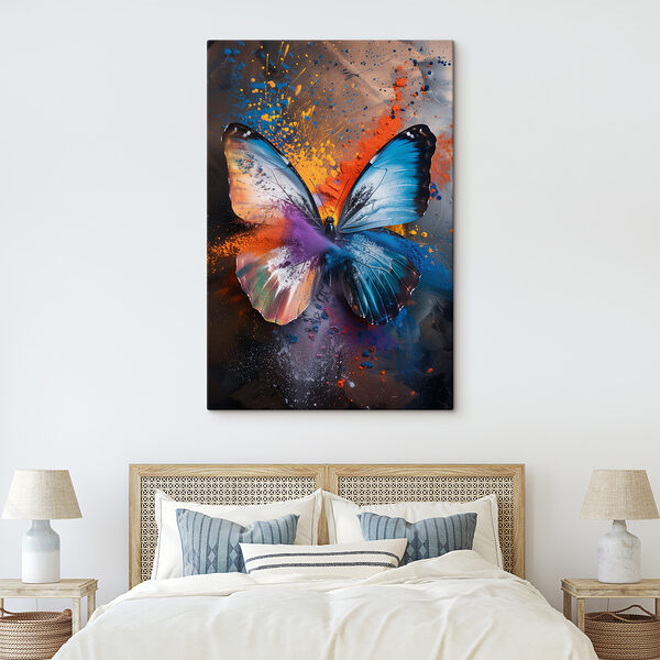Motyl z kolorowym proszkiem Motyl z kolorowym proszkiem