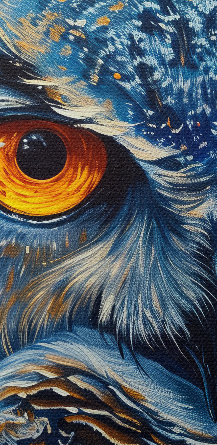 Sowa z pomarańczowymi oczami