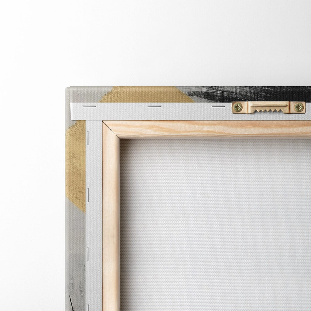 Dynamic interplay of black and white