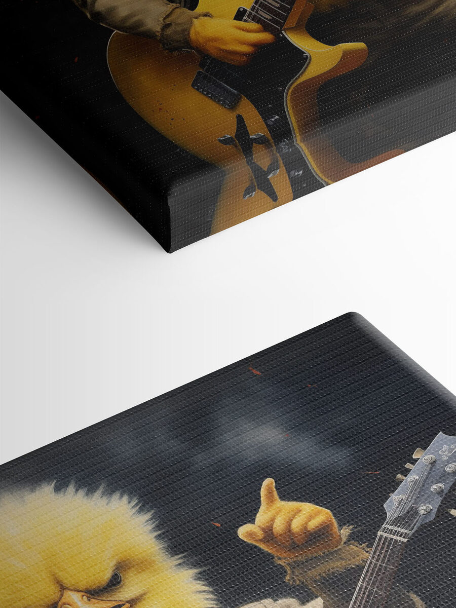 Osoba w stroju kurczaka grająca na gitarze