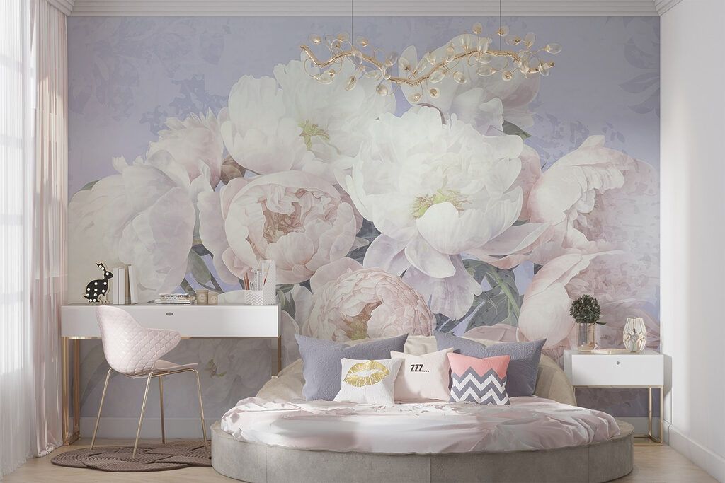 Bouquet of white and pink flowers