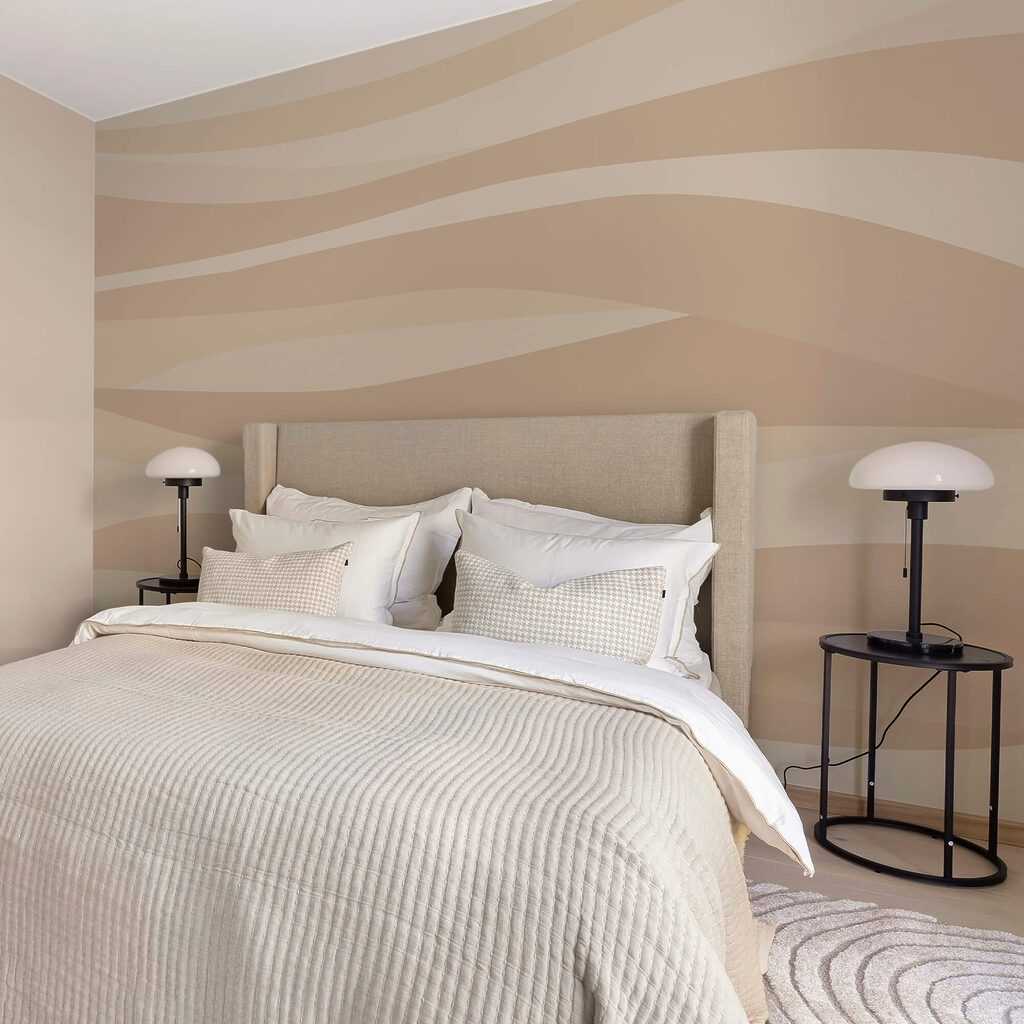 Brązowo-biały falisty wzór