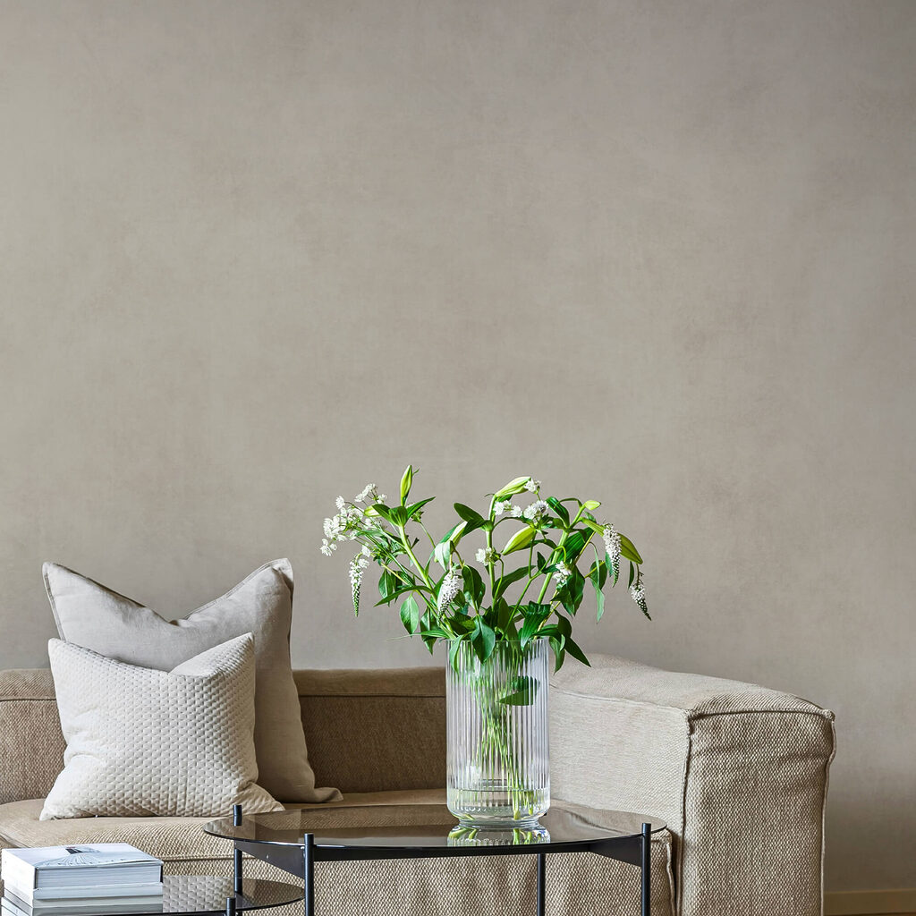 Biały papier z różowymi plamkami