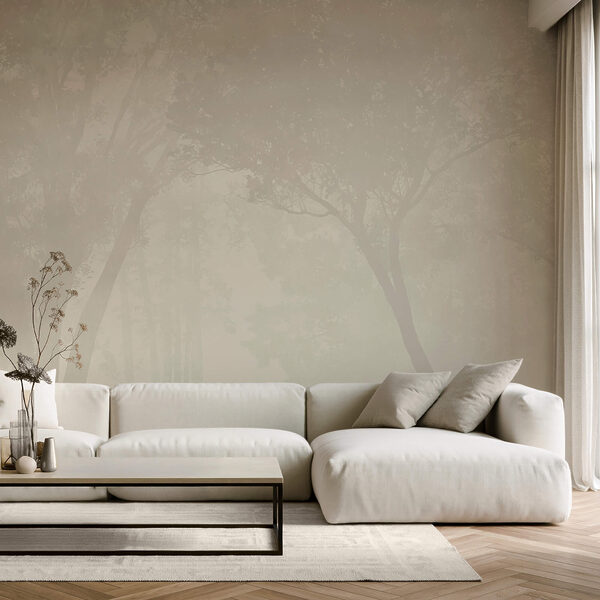 Zamglony las z drzewami