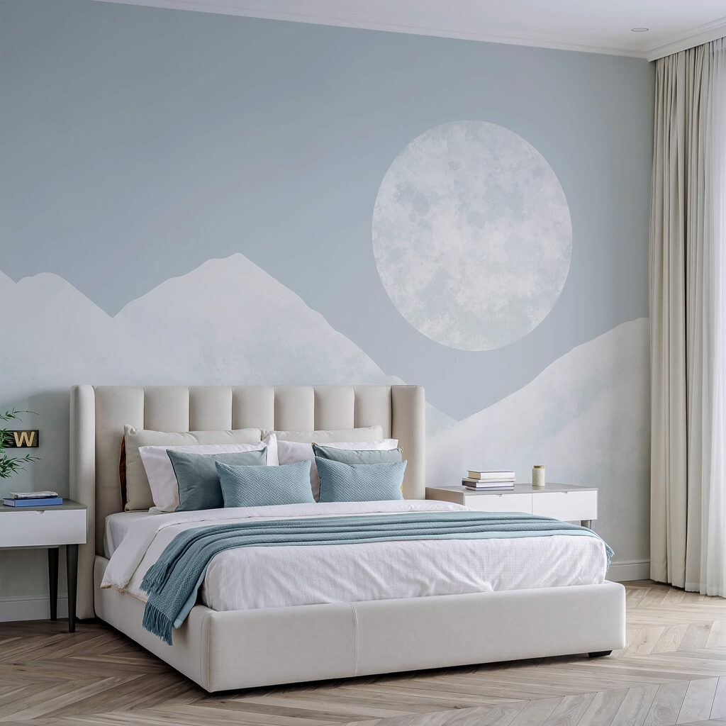 Księżyc nad ośnieżoną górą