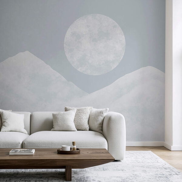 Księżyc nad ośnieżoną górą