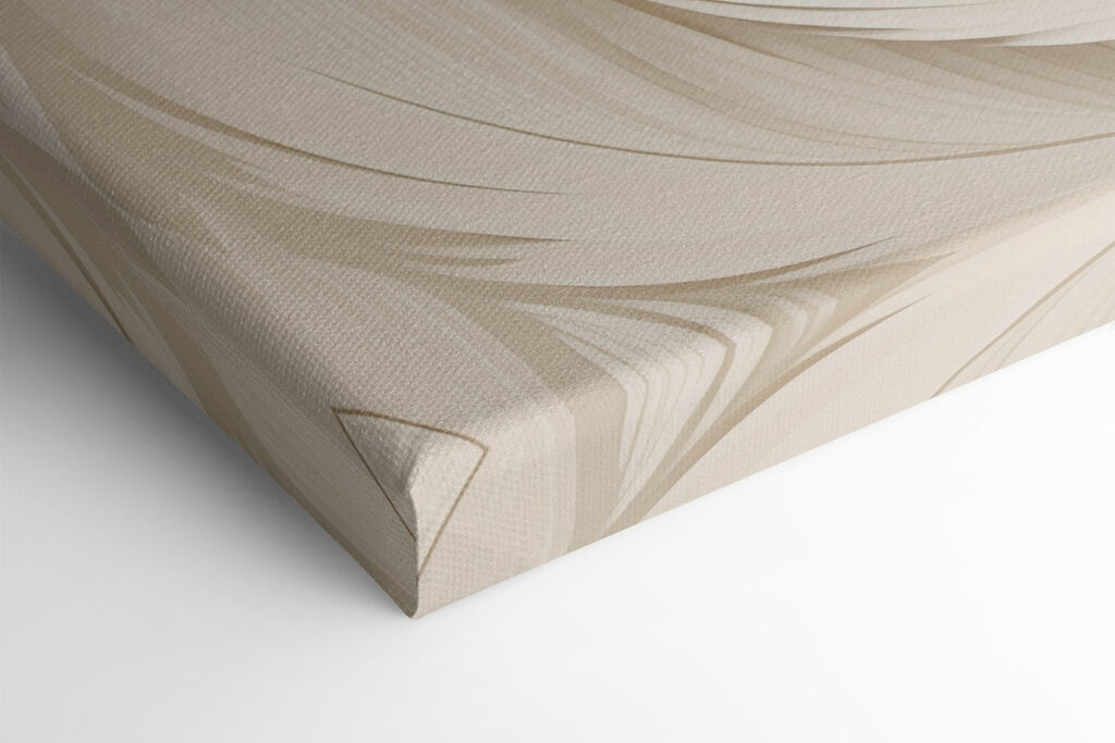 Soft layers of delicate design Soft layers of delicate design
