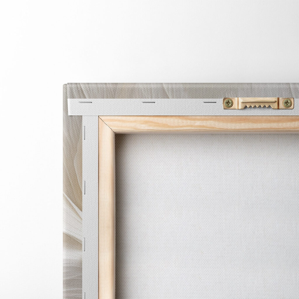 Soft layers create a gentle flow