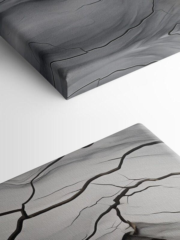 Fluid patterns in striking contrast Fluid patterns in striking contrast
