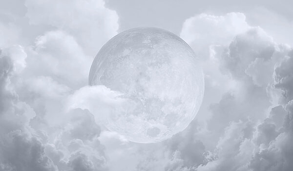 Full moon in the clouds Full moon in the clouds